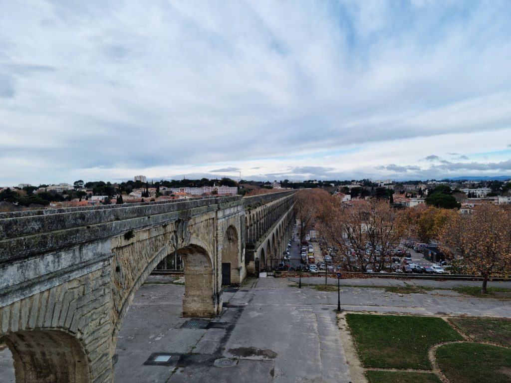 Ruelle médiévale de l'Écusson, cœur historique de Montpellier