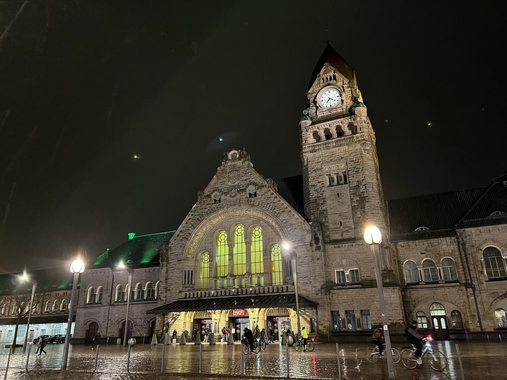 Façade de la gare de Metz-Ville, joyau de l’architecture wilhelmienne du Quartier Impérial