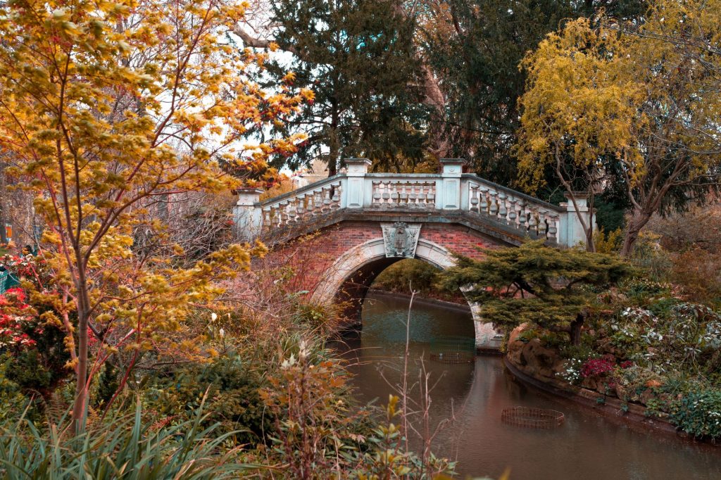 Parc arboré et allées paysagères, ambiance résidentielle du sud de Roubaix