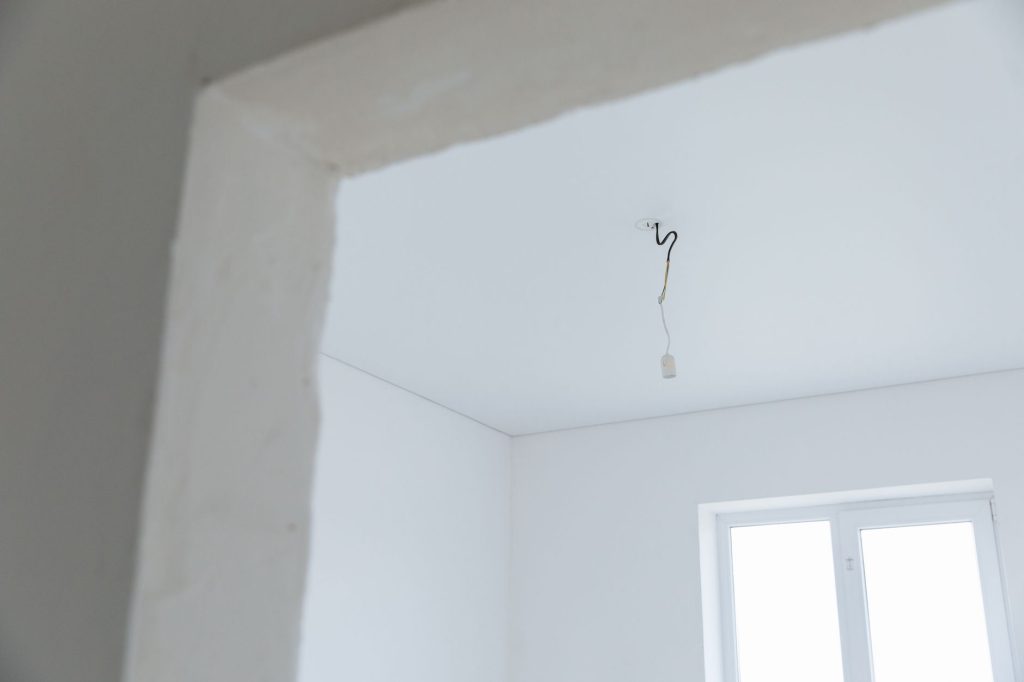 Reprise du câblage électrique lors de la rénovation intérieure d’une maison ancienne