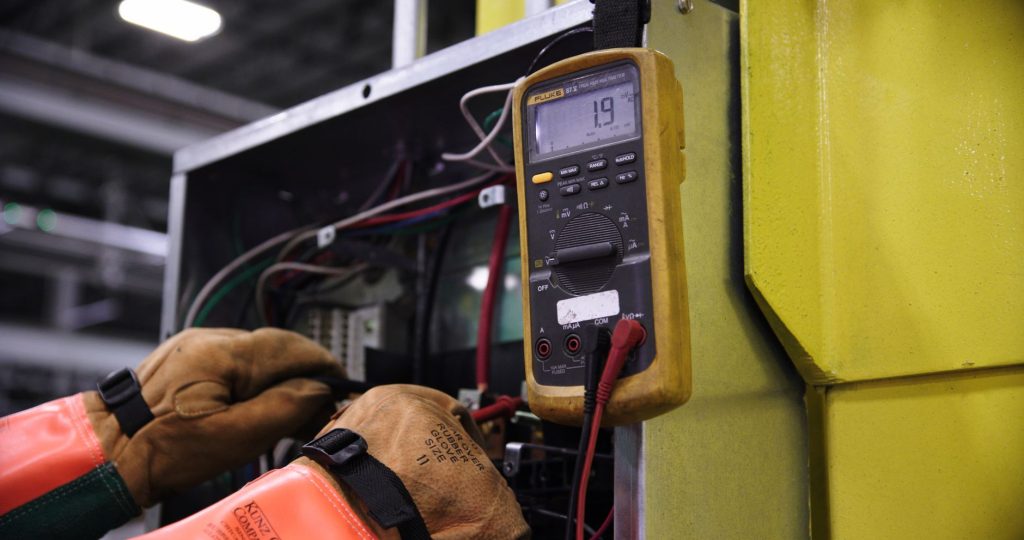 Tableau électrique et câblage vérifiés par un électricien
